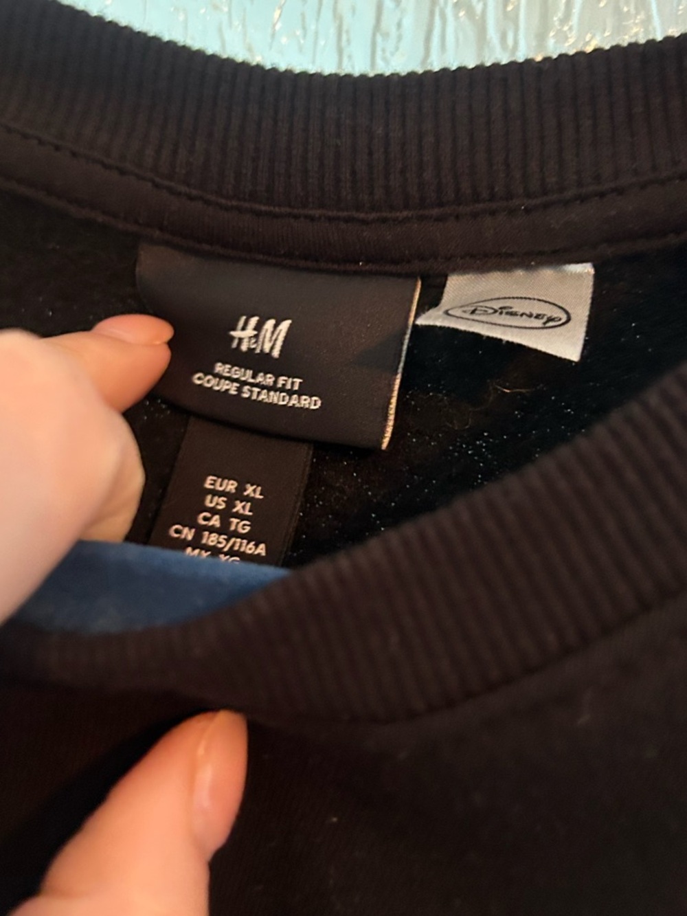 H&M Disney Unisex Donald Duck Black Crewneck Sweater - Picture 4 of 8